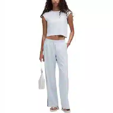 lululemon Cinch-Back Logo T