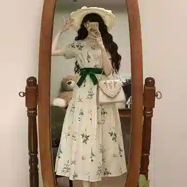 茵曼 植物碎花浪漫度假风宽松花苞长裙无袖连衣裙 女款 杏色