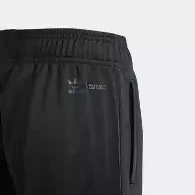 adidas originals ADIDAS ORIGINALS X HELLO KITTY SST