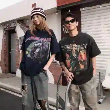 SKUNK GALLERY VintageT