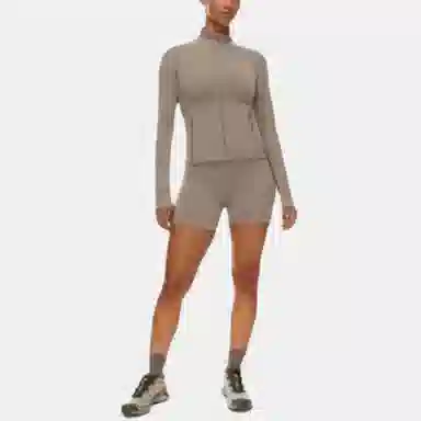 ARITZIA TnAction TnaLIFE Relay Zip-Up