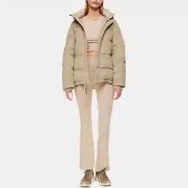 ARITZIA Super Puff (Re)cliMATTE 5