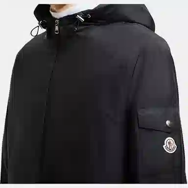 Moncler Etiache