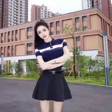 Elle Active LogoPolo