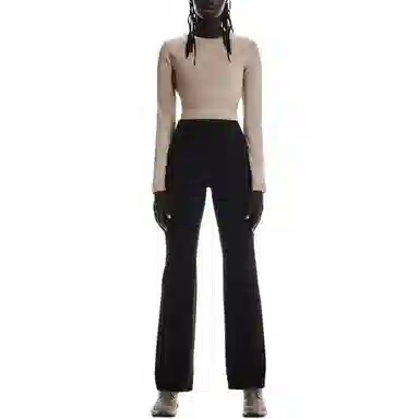 On Studio Long-T Crop T