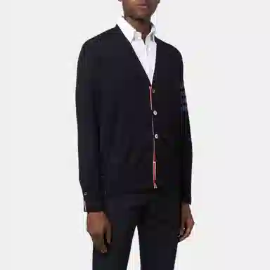 THOM BROWNE FW22 V
