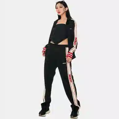 NERDY FW22 Logo Tape Jacket