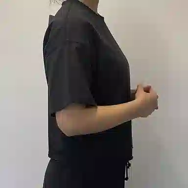 PUMA CLASSICS COURT GIRL SHORTSLEEVE TEE LogoT