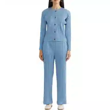 PLEATS PLEASE ISSEY MIYAKE