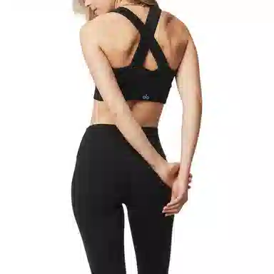 alo yoga Emulate V