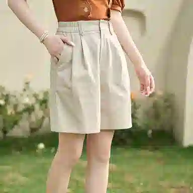 茵曼 纯色休闲高腰直筒短裤 女款