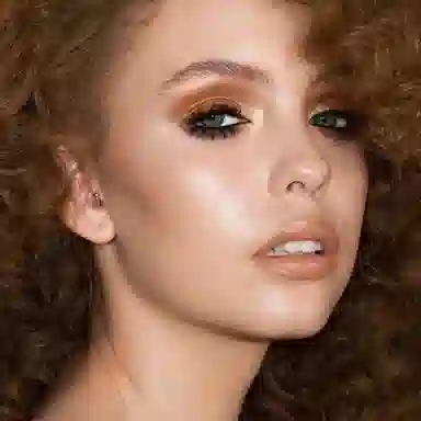 NATASHA DENONA 5 - 03