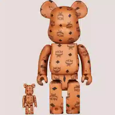 MCM x BERBRICK logo 100+400