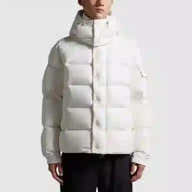 Moncler Vezere Short Down Jacket Logo