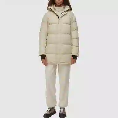 ARITZIA Super Puff cliMATTE Mid 6