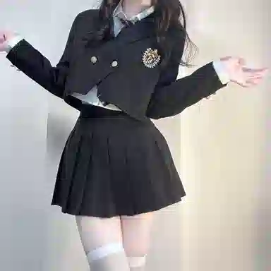 九条喵 徽章刺绣短款西装外套长袖衬衫纯色百褶短裙制服 女款