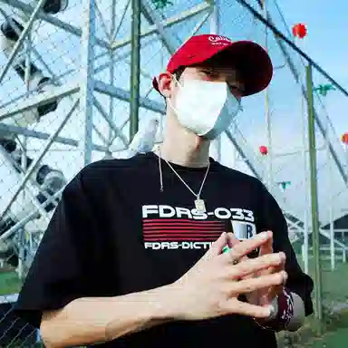 APORRO x DARREN ZHOU