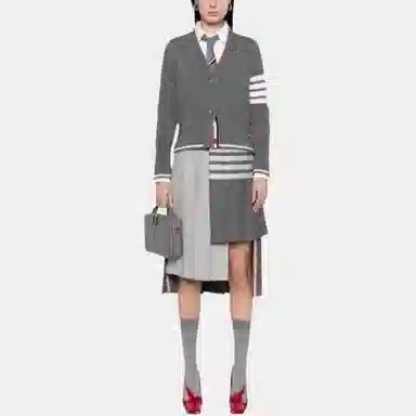 THOM BROWNE V