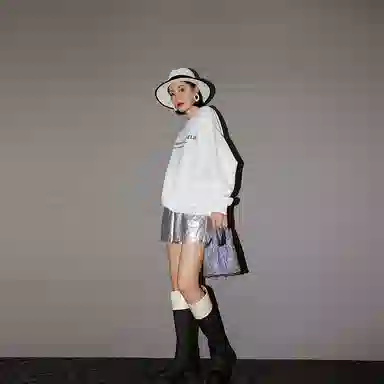 美洋 宽松字母印花卫衣 女款