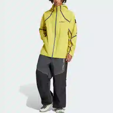 adidas TERREX x National Geographic NG R.R HD JKT logo