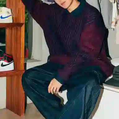 PHANTACI BERGUNDY GAP SWEATER 2023