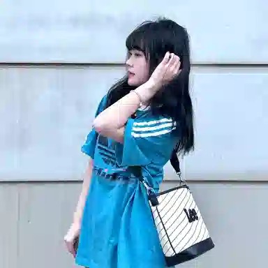 Lee