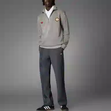 adidas originals Manchester UNITED TERRACE ICONS logo