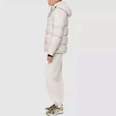 ARITZIA Super Puff cliMATTE Original 5