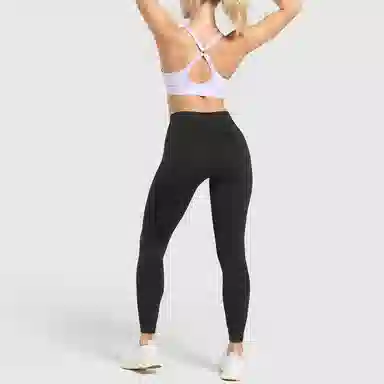 GYMSHARK Peek A Boo V