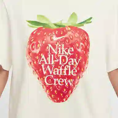 Nike SS24 T-Shirt Cream