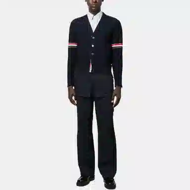 THOM BROWNE V
