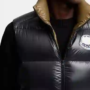 Moncler Lipsi Down Logo