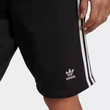 adidas originals Logo