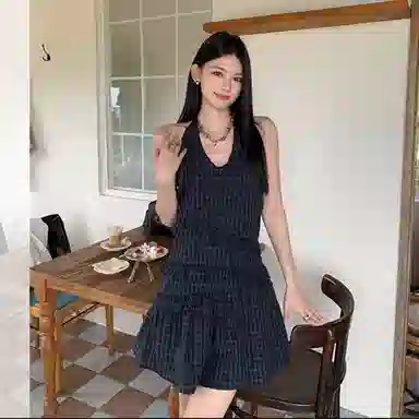 识恩 时尚修身适中无袖连衣裙 女款