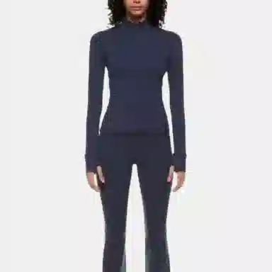 ARITZIA TnAction TnaLIFE Relay Zip-Up