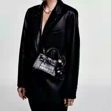 NothingButMini AlmostKelly