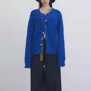 GOOD BAI FW24 916 slogan