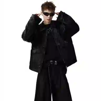 BLACK AT vintagevibe