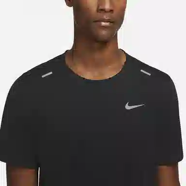 Nike Dri-FIT Rise 365 T