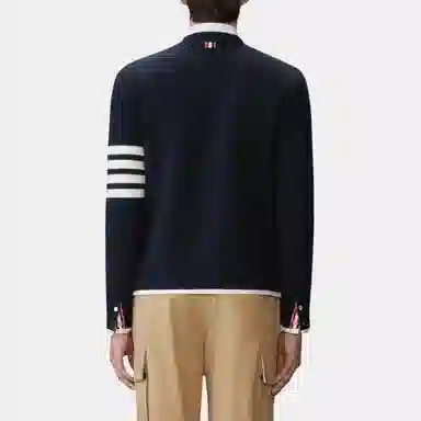 THOM BROWNE V
