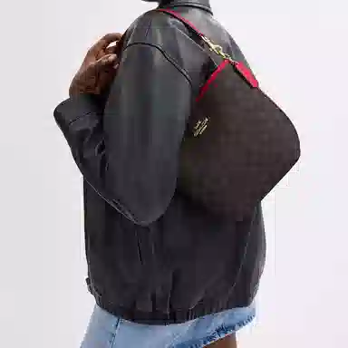 COACH City 17