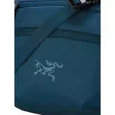 Arcteryx Mantis 22.5L Logo