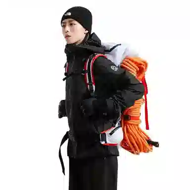 THE NORTH FACE SUMMIT