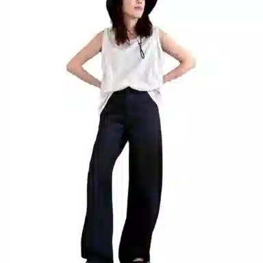 UNIQLO x Anya Hindmarch SS25 T