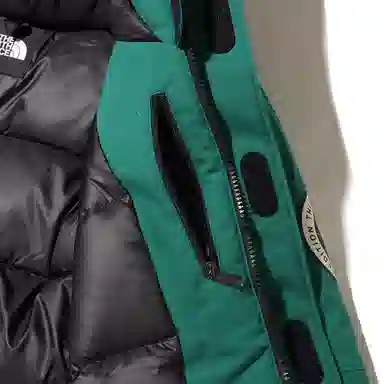 THE NORTH FACE GORE-TEX Logo