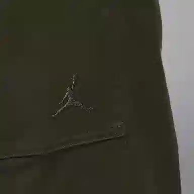 Jordan Essentials Medium Olive