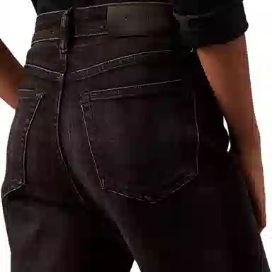 CALVIN KLEIN
