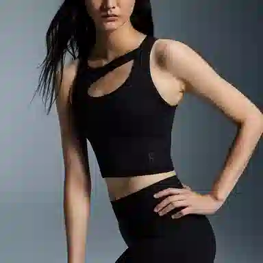 On Studio Cut-Out Crop