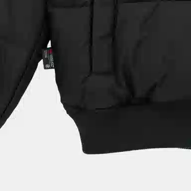 New Era x MLB Yankees Embroidered Logo Jacket