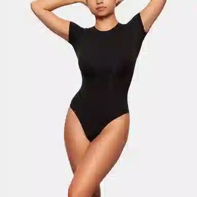 SKIMS Fits Everybody T-Shirt Bodysuit Onyx